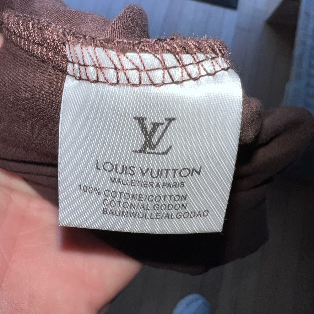 Women’s Louis Vuitton Tee Shirt Size L - Picture 5 of 6